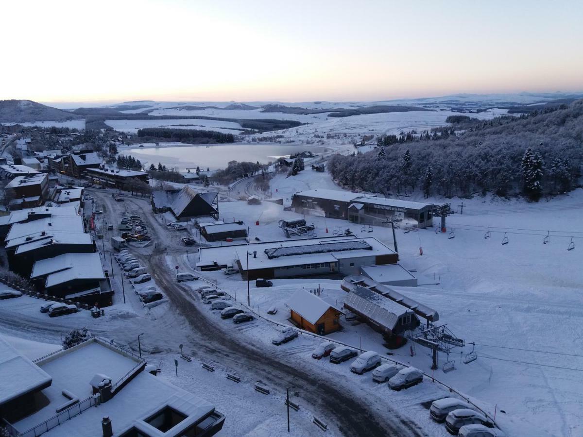 Studio Aux Pieds Des Pistes Besse-et-Saint-Anastaise Exterior foto